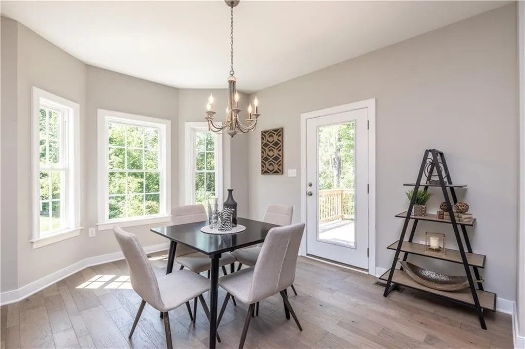 dining room with 4 chairs